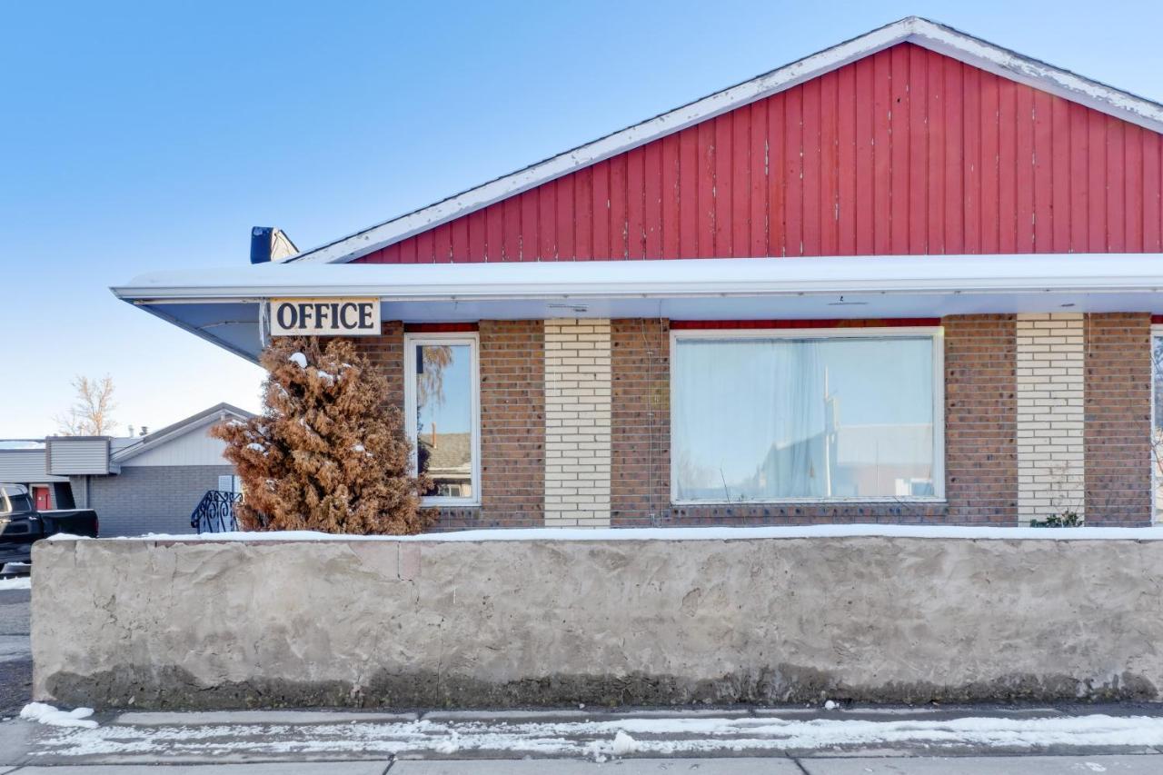 Hotel Bethel - Fort Macleod, Ab Exterior photo